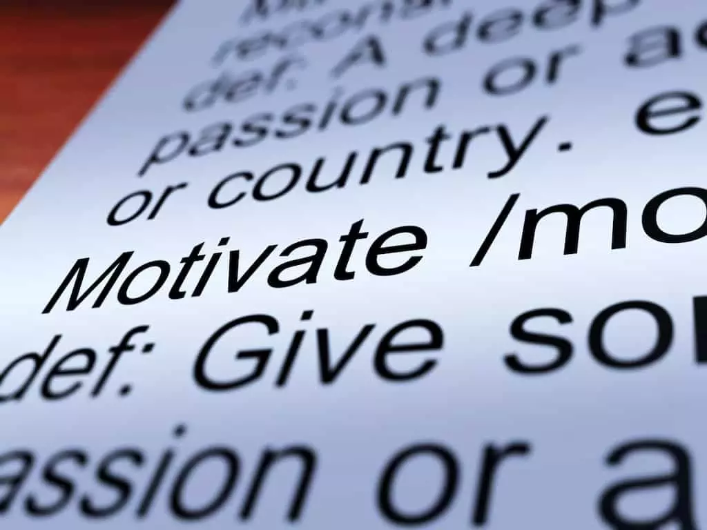 motivate-definition-closeup-showing-positive-encouragement_GJsLyNvd